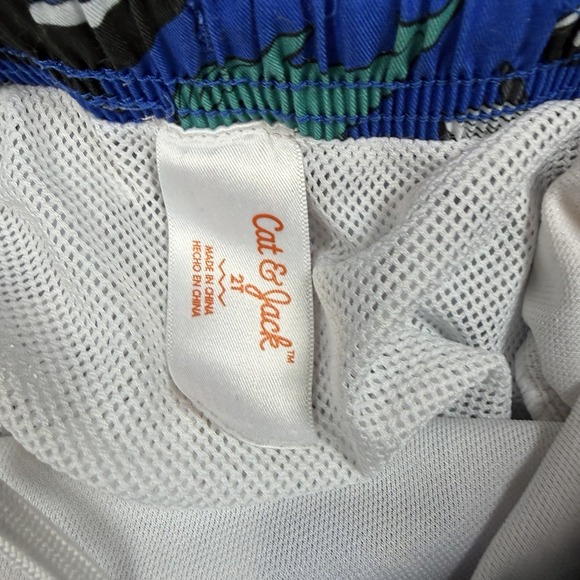 Lot Of 2T Boys Swimsuits And Shirts Body Glove Old Navy Circo Cat Multicolor - Picture 5 of 10